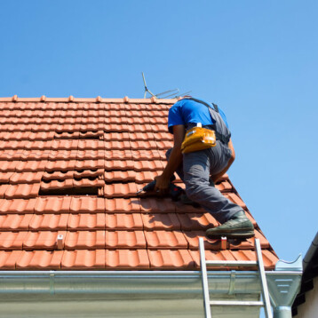 Quelles sont les mesures de sécurité à prendre pour les travaux de toiture 
